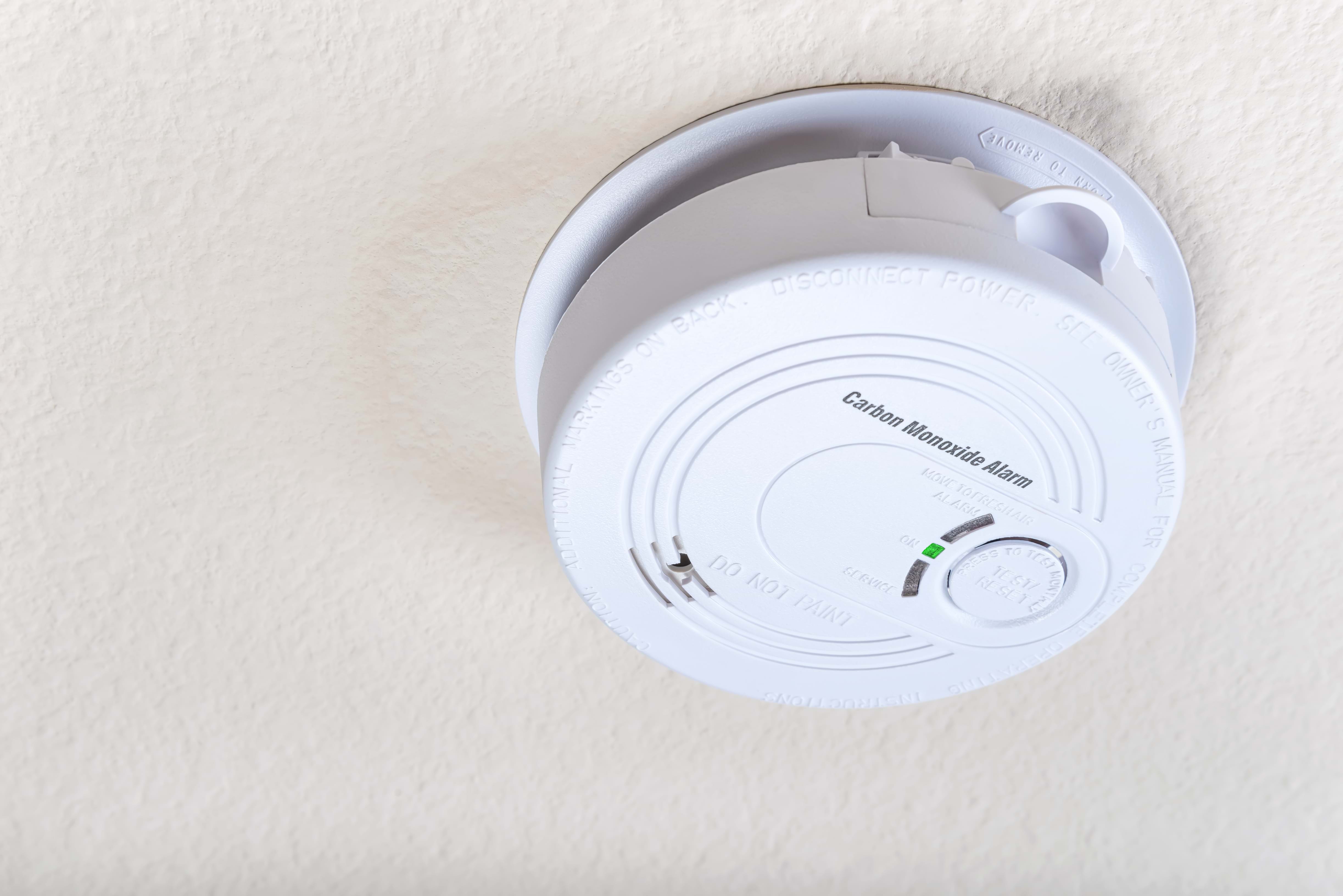 carbon monoxide alarm on ceiling